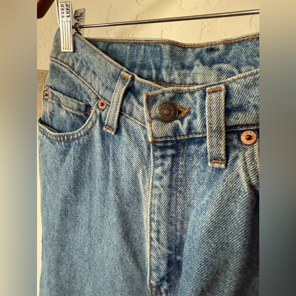 Vintage Levi’s|Women’s high rise mom jeans,slim/barrel skinny style•••Size 9 - Picture 8 of 14